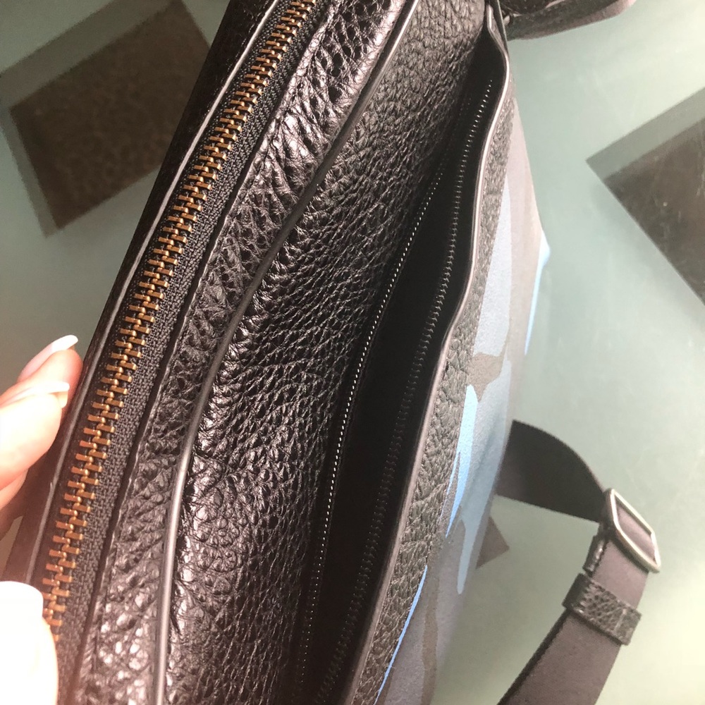 Coach mens messenger bag - Picture 3 of 6